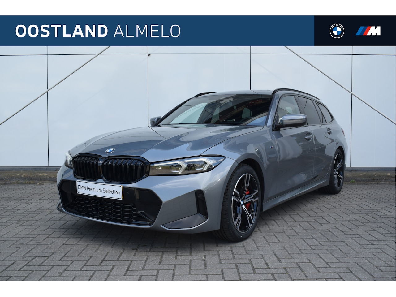 BMW 3-serie Touring - 320i M Sport Automaat / Panoramadak / Sportstoelen / M Sportonderstel / Adaptieve LED / Va - AutoWereld.nl