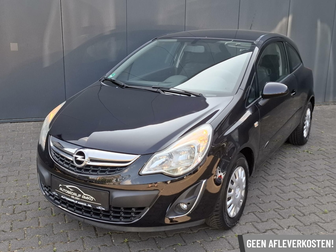 Opel Corsa - 1.4-16V Edition AUTOMAAT / FACELIFT / CRUISE / AIRCO - AutoWereld.nl