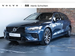 Volvo V60 - T6 Plug-in hybrid AWD Plus Dark | Panoramadak | 360° parkeercamera | Parkeersensoren voor