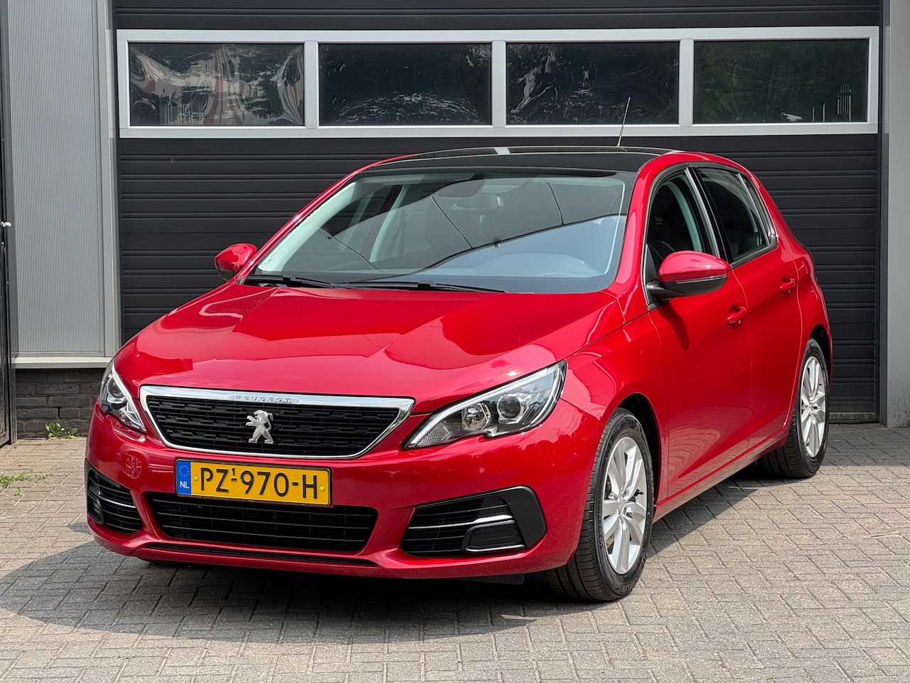 Peugeot 308 - 1.2 PureTech Active Navi, Cruise, Climate Control, PDC, NAP - AutoWereld.nl