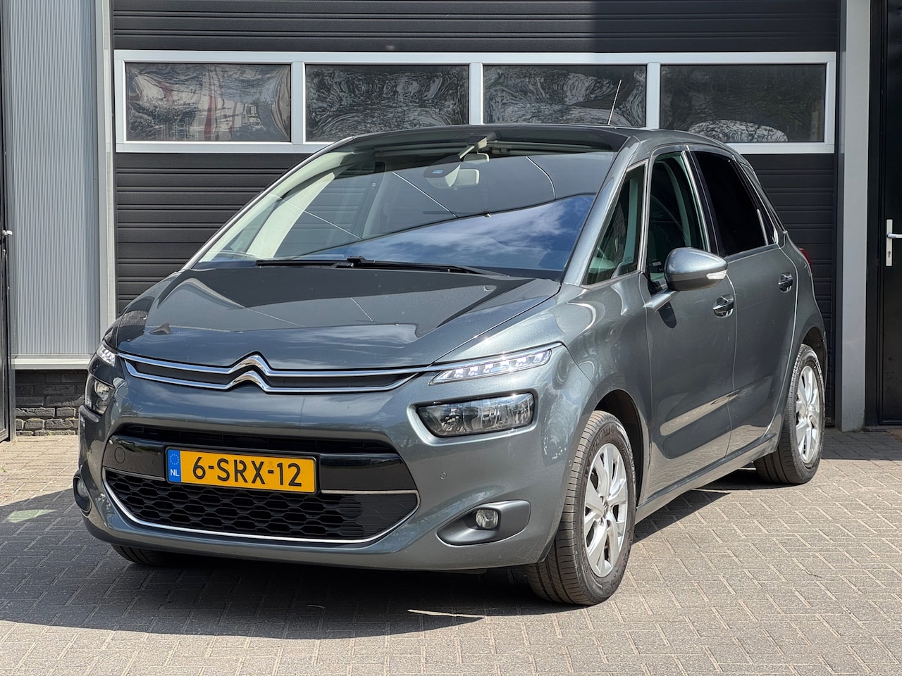 Citroën C4 Picasso - 1.6 THP Business Keyless, Camera, Navi, NAP - AutoWereld.nl