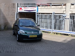 Toyota Yaris - 1.0-16V VVT-i Sol