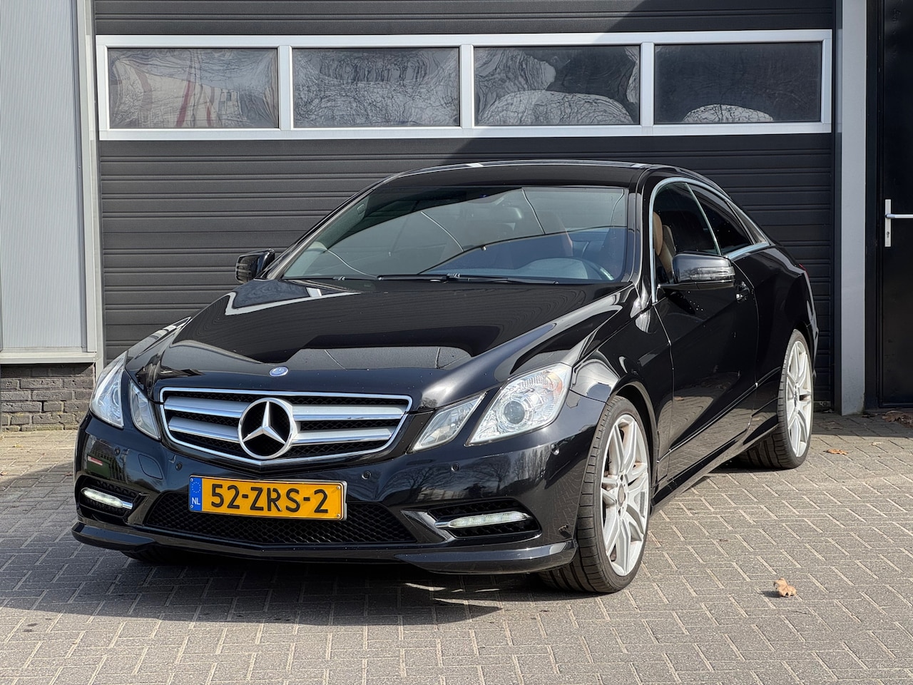 Mercedes-Benz E-klasse Coupé - 200 CGI Amg Sport Xenon, Navi, Cruise, Climate Control, NAP - AutoWereld.nl