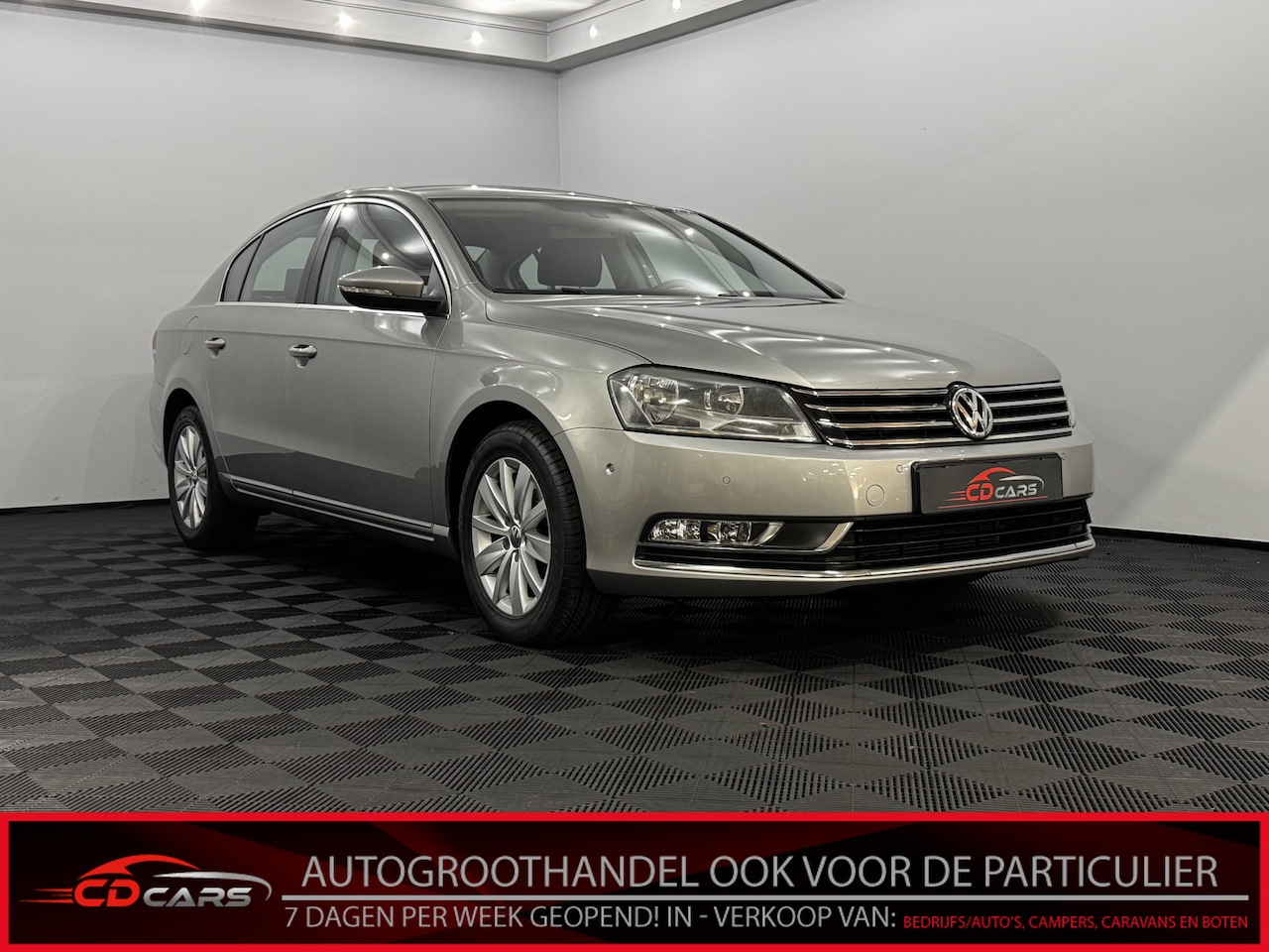 Volkswagen Passat - 1.4 TSI Comfortline Executive Edition Bluemotion Clima, Camera, Navi, Cruise control, A st - AutoWereld.nl