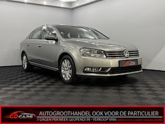 Volkswagen Passat - 1.4 TSI Comfortline Executive Edition Bluemotion Clima, Camera, Navi, Cruise control, A st