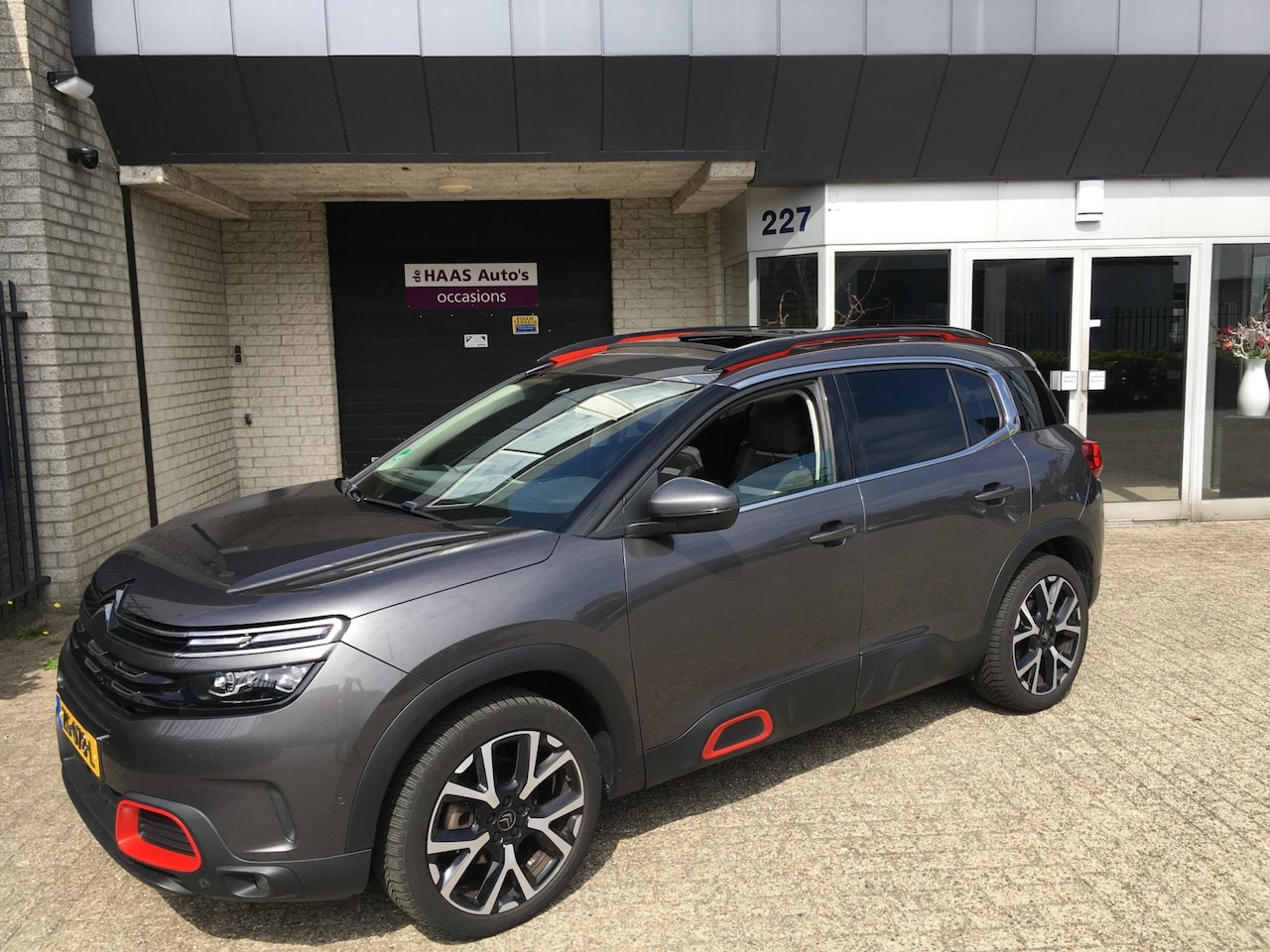 Citroën C5 Aircross - 1.5 BlueHDI Business Plus / PANO DAK / AUTOMAAT / NAVI / CLIMA / CRUISE - AutoWereld.nl