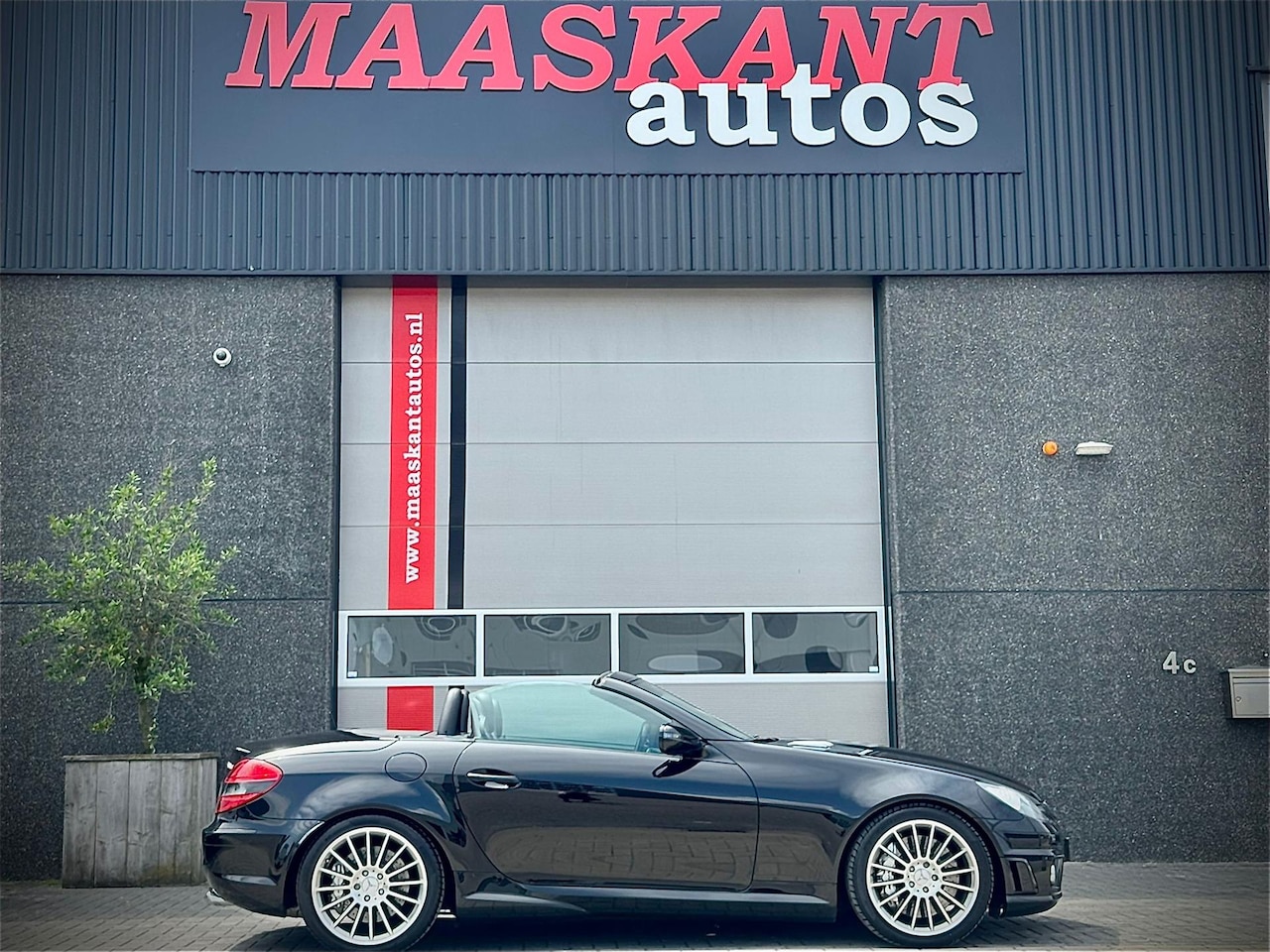 Mercedes-Benz SLK-klasse - AMG 55 / Aut7 / V8 / 1st paint / Top condition / ONLY 45967KM! - AutoWereld.nl