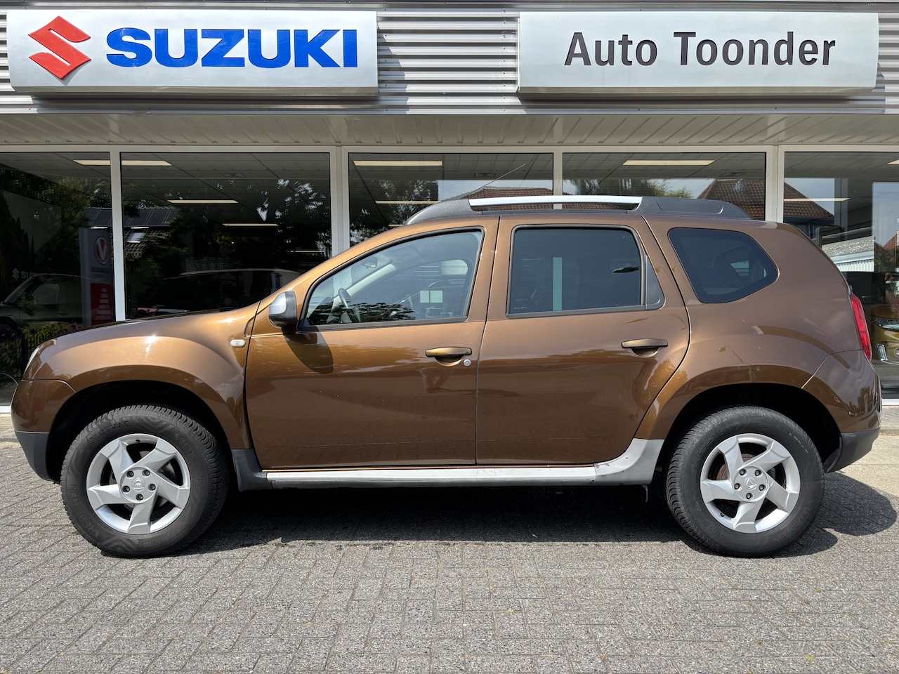 Dacia Duster - 1.6 Aniversare 1.6 Aniversare - AutoWereld.nl
