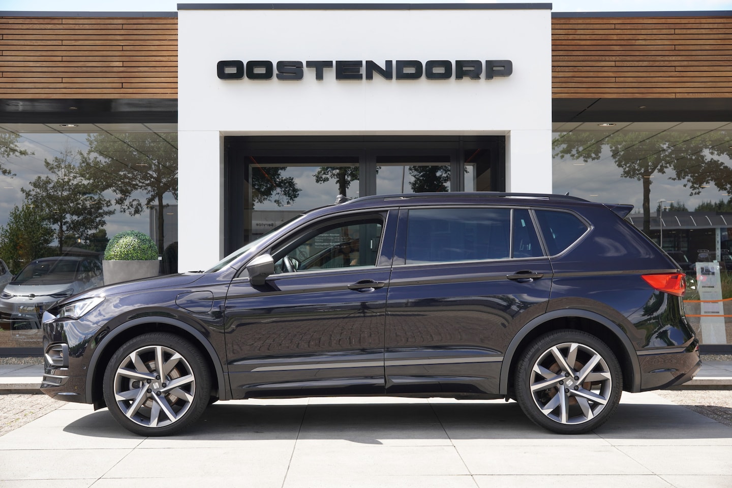 Seat Tarraco - 1.4TSI/245pk e-Hybrid PHEV FR|2022|Panoramadak|Memory Seat|Trekhaak|20"LMV|PDC+360Camera|V - AutoWereld.nl