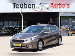 Kia Cee'd - 1.6 GDI Plus Pack Camera, Navigatie, Climate control, Elektrische ramen