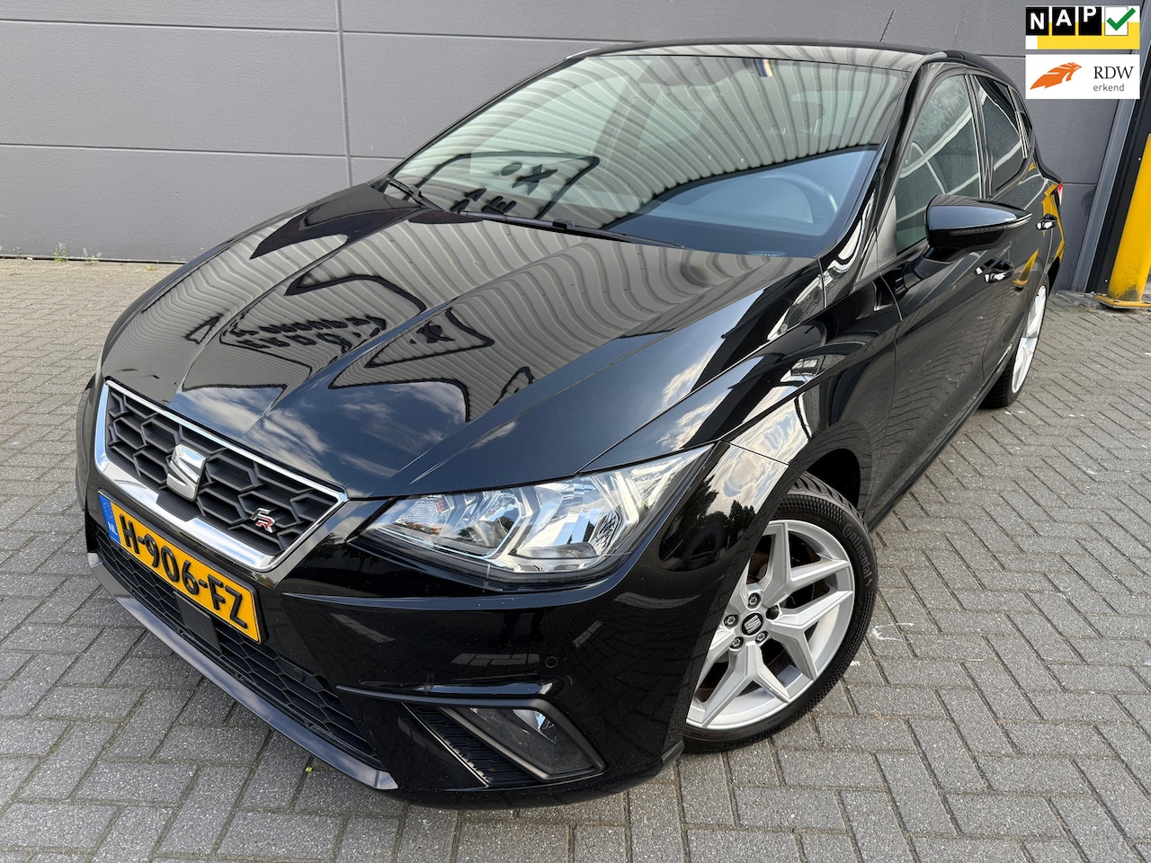 Seat Ibiza - 1.0 TSI FR FR Business*CARPLAY*CAMERA*CRUISE*NAVI*ELKT-RAAM*C-D AFSTAND*2EIGNAAR* - AutoWereld.nl