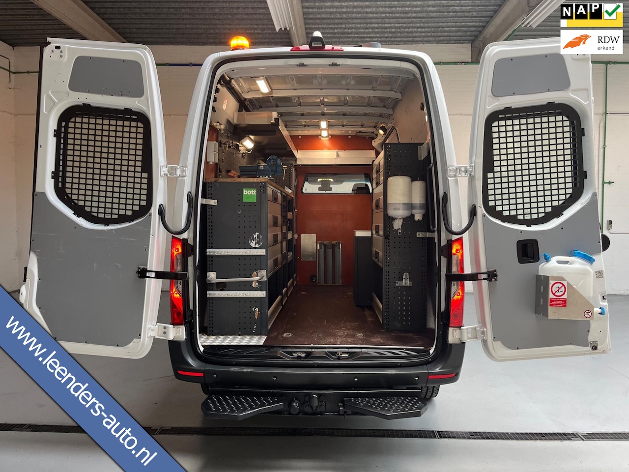 Mercedes-Benz Sprinter - Automaat Servicewagen 314 2.2 CDI 140PK L2H2 euro6 BOTT Inrichting, Victron V230, Standkac - AutoWereld.nl