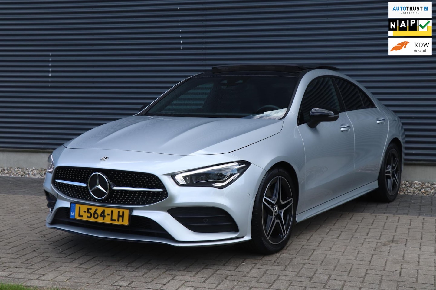 Mercedes-Benz CLA-Klasse - 180 AMG | PANO - SFEER - VOLL! - AutoWereld.nl