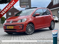 Volkswagen Up! - 1.0 Sound Edition / Full Option / Pano / Beats / Camera / Stoelverwarming / Lane Assist /