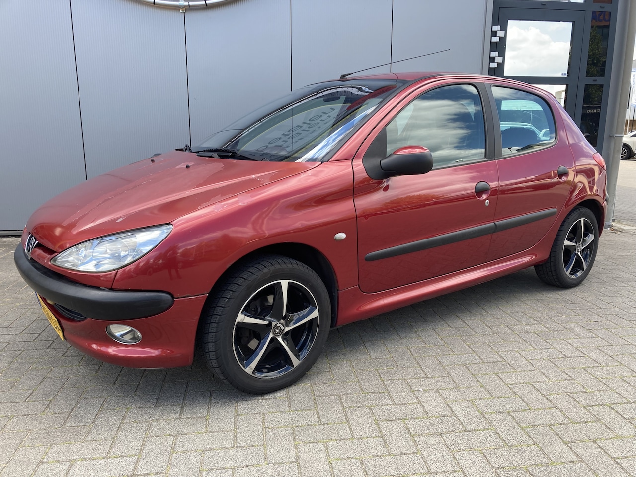Peugeot 206 - 1.4 Gentry Airco | Trekhaak | 5 drs | Elektrisch pakket - AutoWereld.nl
