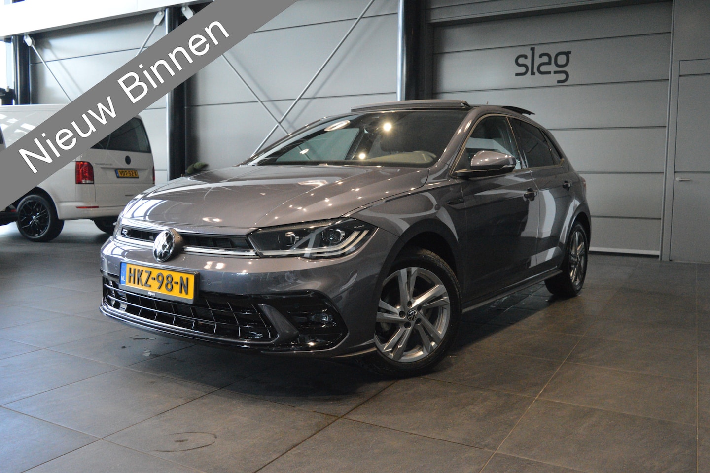 Volkswagen Polo - 1.0 TSI 2X R-LINE navi clima camera pano led 95 pk !! - AutoWereld.nl