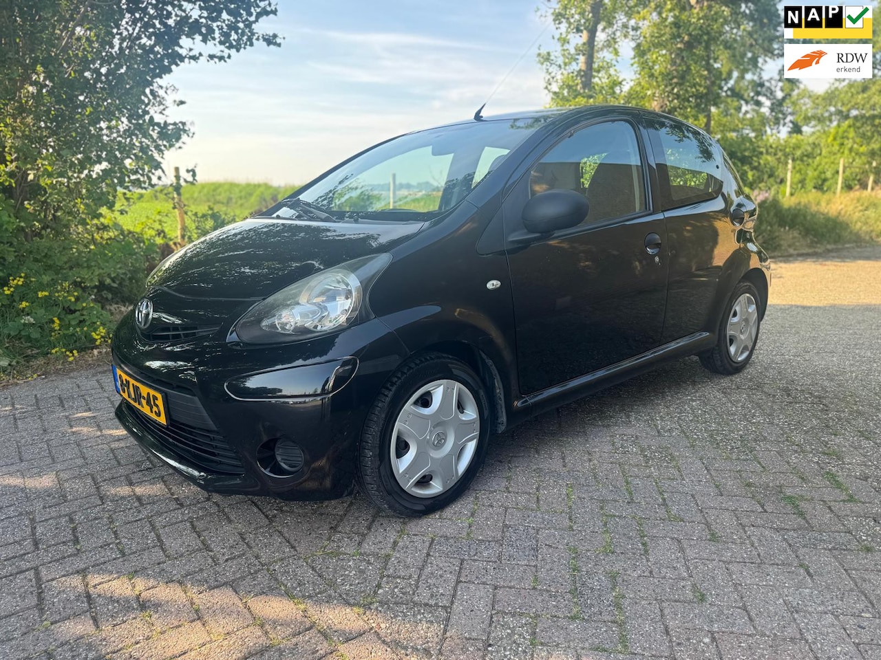 Toyota Aygo - 1.0 VVT-i Comfort|5Deur|Airco - AutoWereld.nl