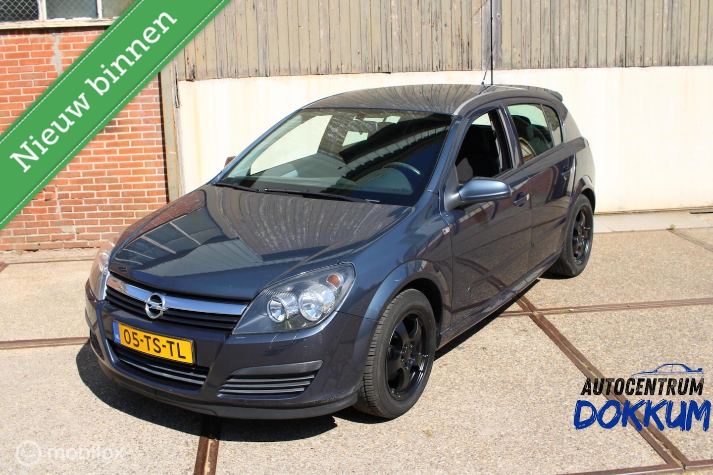 Opel Astra GTC - 1.6 Edition | motor | APK tot jan. 2026 - AutoWereld.nl
