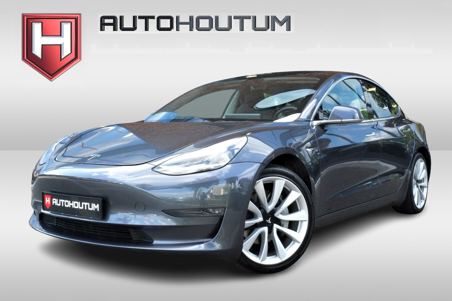Tesla Model 3 - Long Range RWD Long Range AWD 75 kWh FSD-3, Trekhaak, Panoramadak - AutoWereld.nl