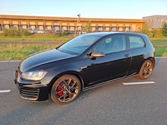 Volkswagen Golf - 2.0 TSI GTI Performance NL Auto NAP