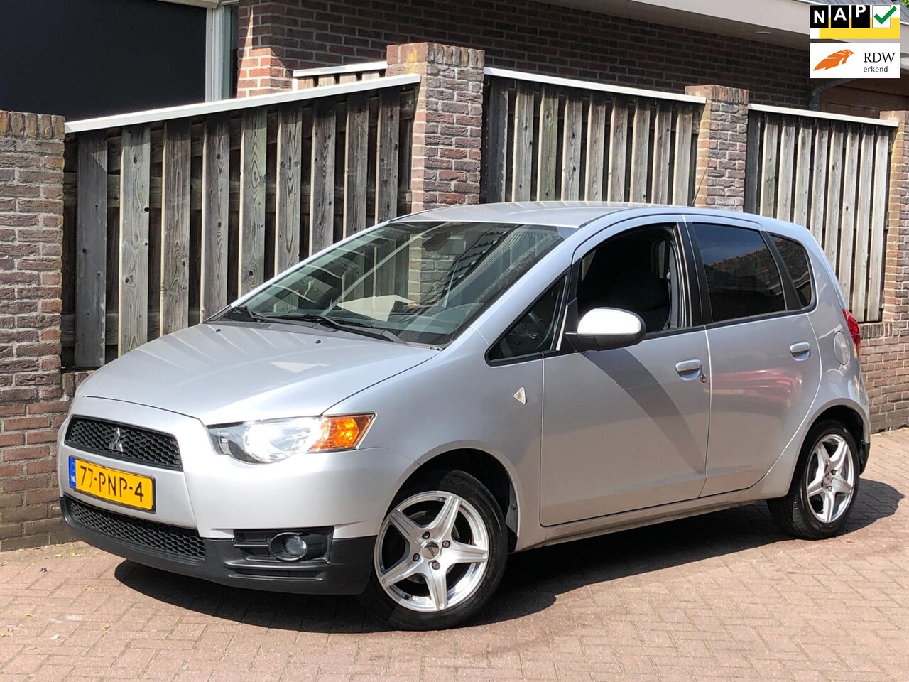 Mitsubishi Colt - 1.3 Edition Two AIRCO, 5-deurs, Cruise, APK 06-2026! - AutoWereld.nl