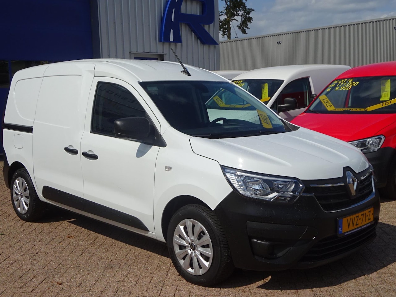 Renault Express - 1.5 dCi 75 Comfort + AIRCO GROOT NAVI SCHERM SCHUIFDEUR CRUISE CONTROL - AutoWereld.nl