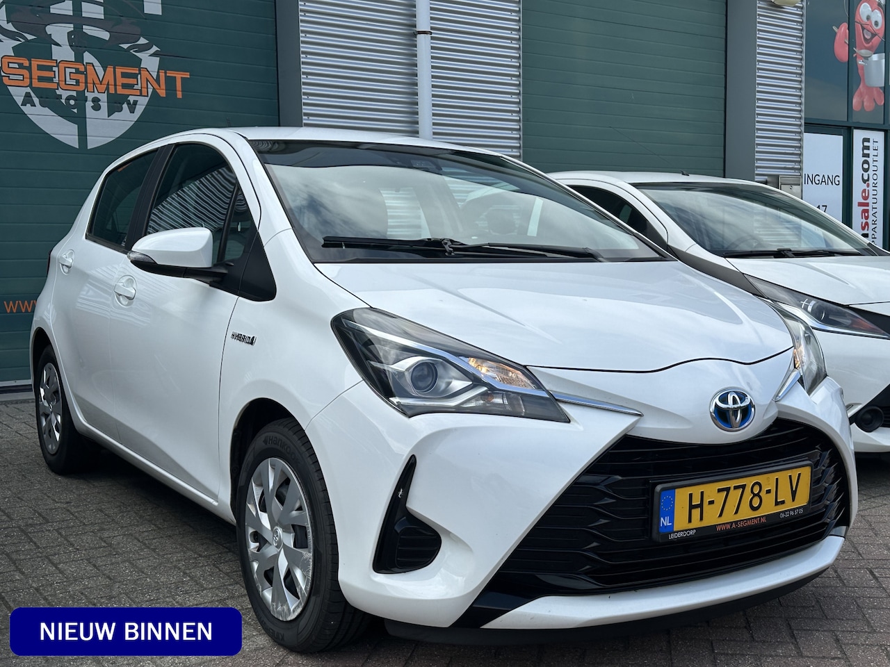 Toyota Yaris - 1.5 Hybrid Active / Cruise / Camera / Clima / Nap - AutoWereld.nl