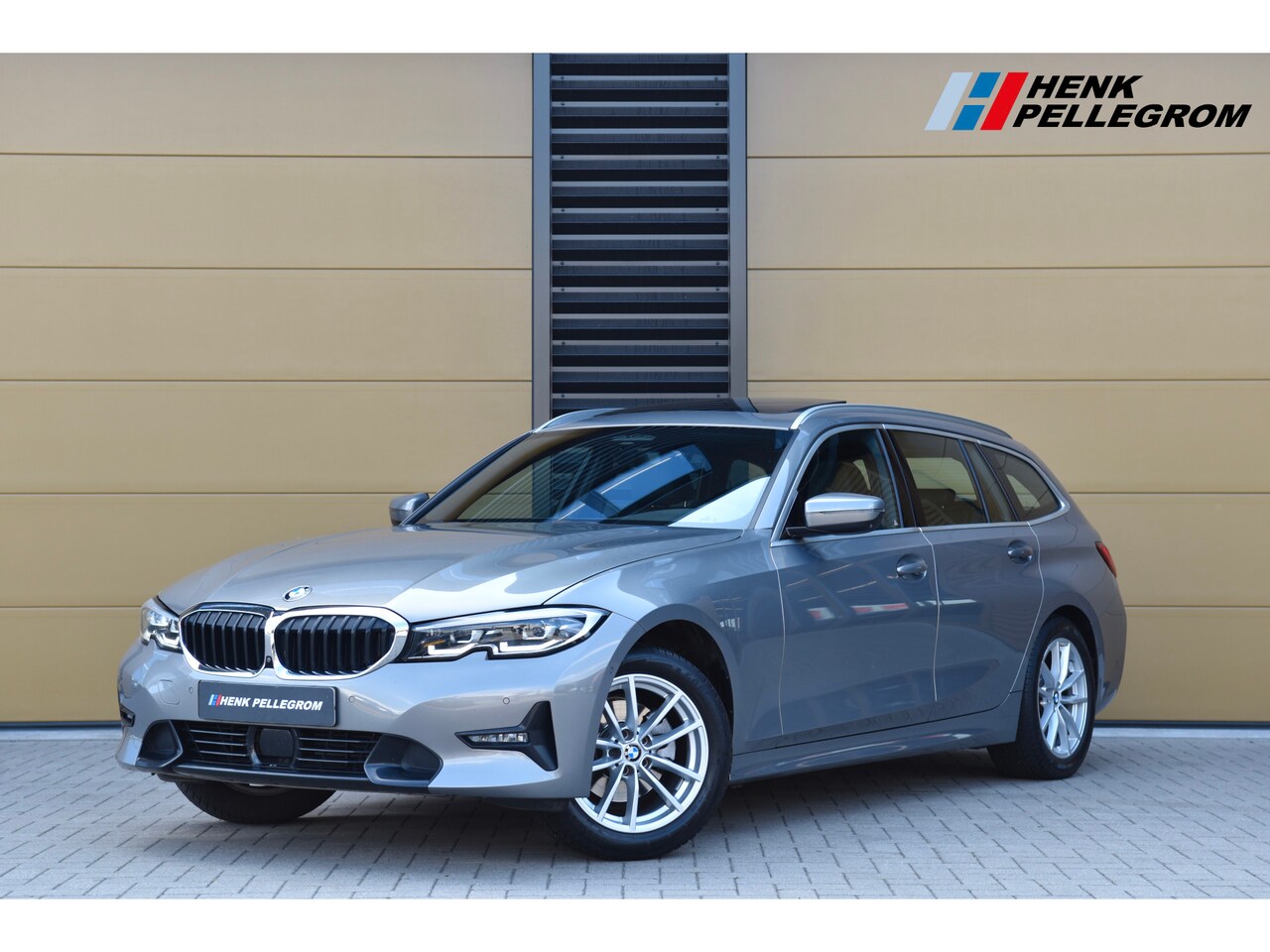 BMW 3-serie Touring - 320i High Executive Edition * Sportline * Harman Kardon * Elektrische stoelen * LED * Lede - AutoWereld.nl