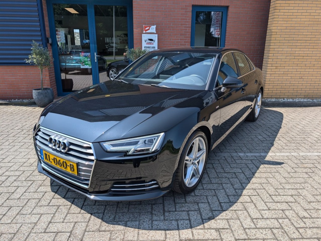 Audi A4 - 1.4 TFSI SPORT S-line SA, Airco, PDC, Navi AUTOMAAT - AutoWereld.nl