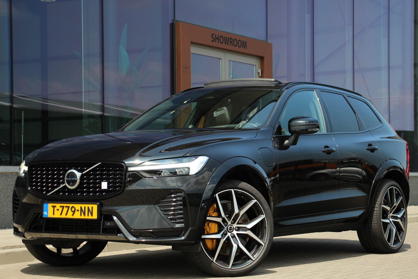 Volvo XC60 - 2.0 T8 AWD Polestar Engineered | Bowers & Wilkins | 360 camera | Elec. trekhaak - AutoWereld.nl