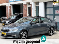 Skoda Octavia - 1.0 TSI Greentech Style Business-dak-vol