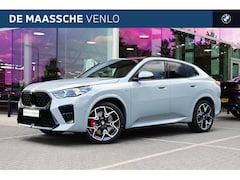 BMW X2 - sDrive20i High Executive M Sport Automaat / Panoramadak / Trekhaak / Sportstoelen / M Adap
