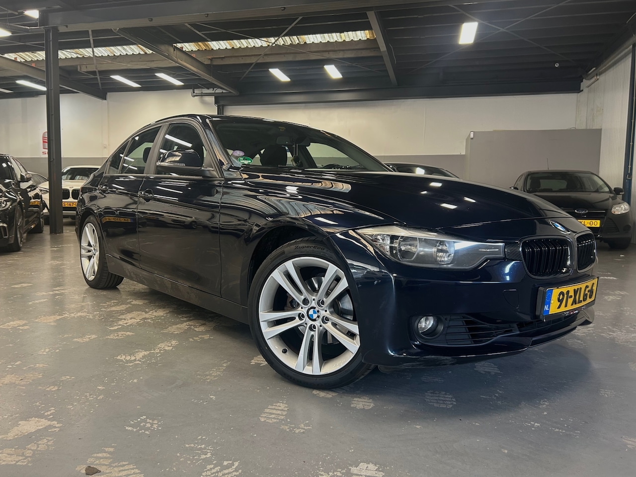 BMW 3-serie - 320i Executive AUT/NAP/184PK - AutoWereld.nl