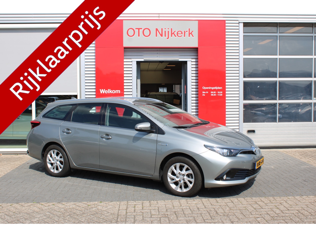 Toyota Auris - 1.8 Hybrid Dynamic Limited - AutoWereld.nl