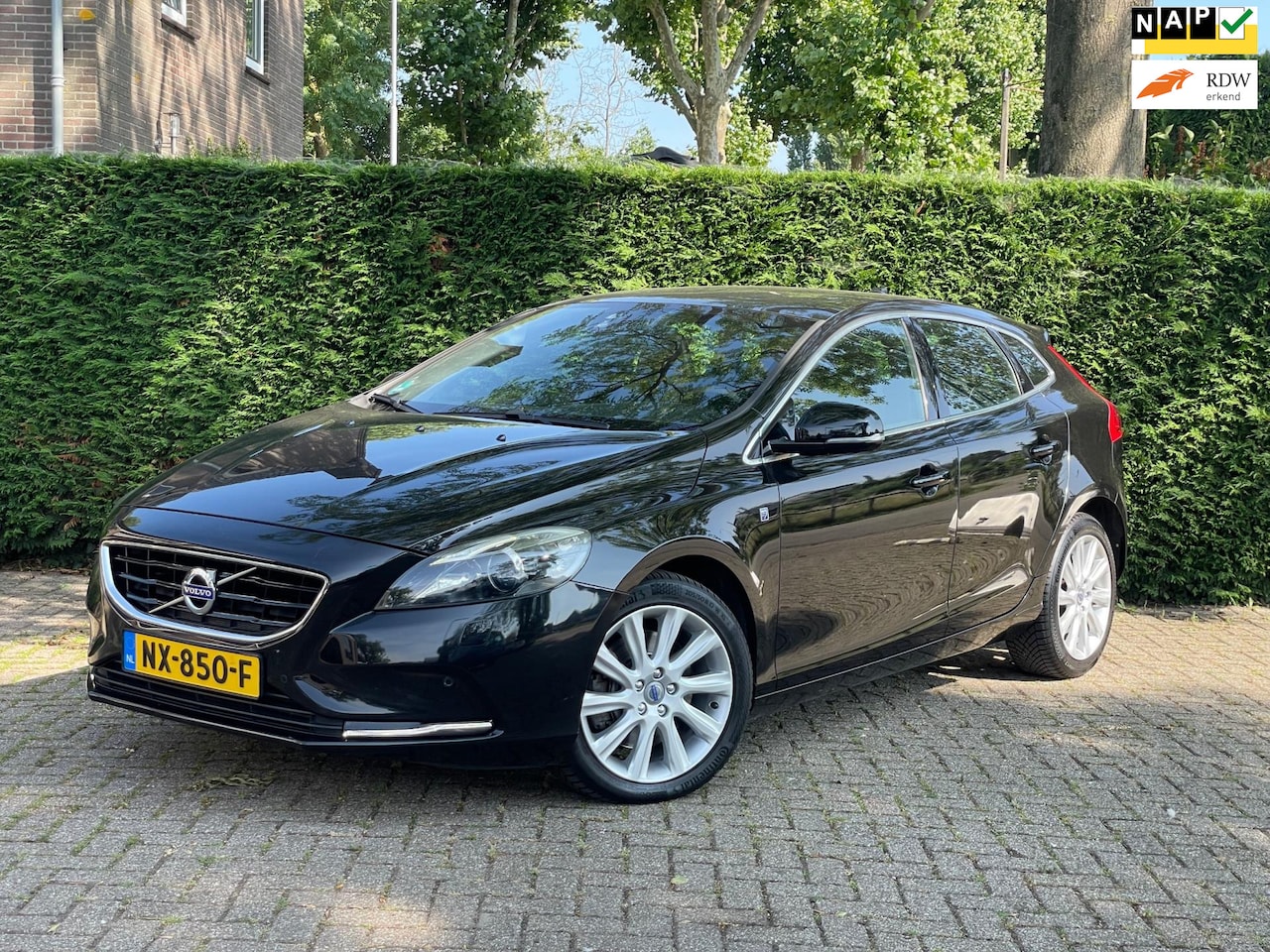 Volvo V40 - 2.0 D3 Ocean Race | Full Options | - AutoWereld.nl