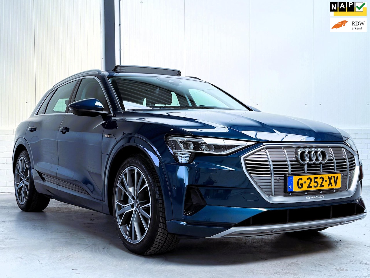 Audi e-tron - E-tron 50 quattro Launch edition plus 71 kWh Trekhaak|Pano - AutoWereld.nl