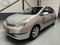 Toyota Prius - 1.5 VVT-i Business Leer|Keyless|Trekhaak