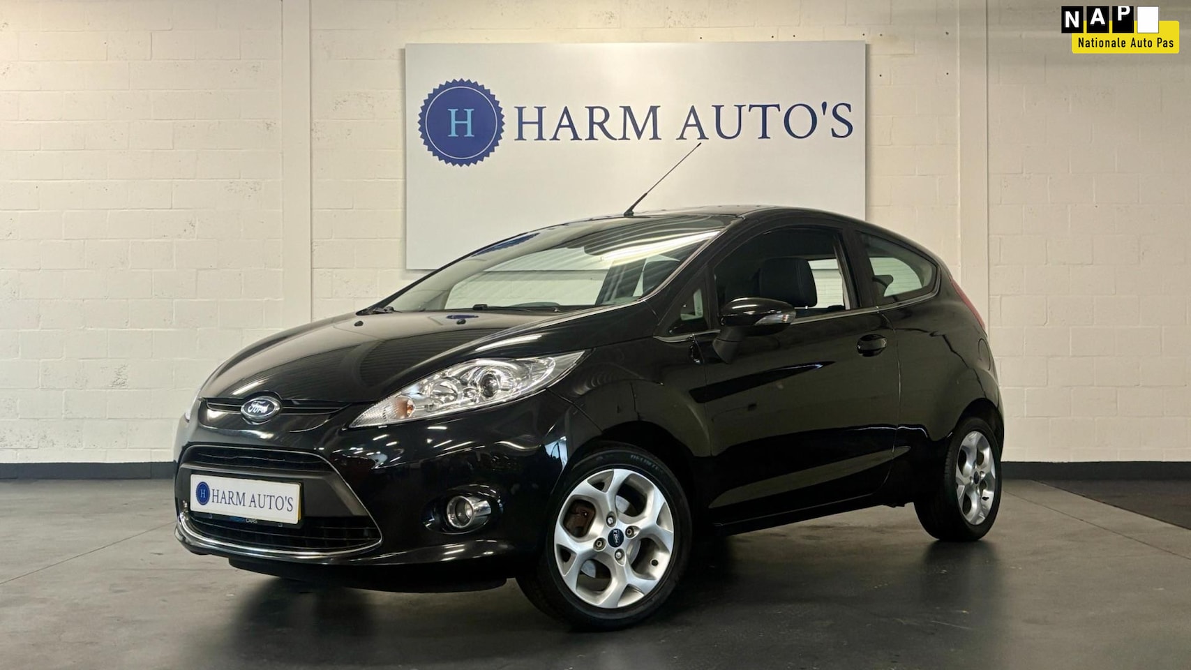 Ford Fiesta - 1.25 Titanium 82pk Clima / Bleutooth / Lichtmetalenvelgen - AutoWereld.nl