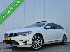 Volkswagen Passat Variant - 1.4 TSI GTE/LEDER/360CAM/PANO/MASSAGE/HEAD UP/FULL LED/KEYLESS/TREKHAAK/DYNAUDIO/VIRTUAL C