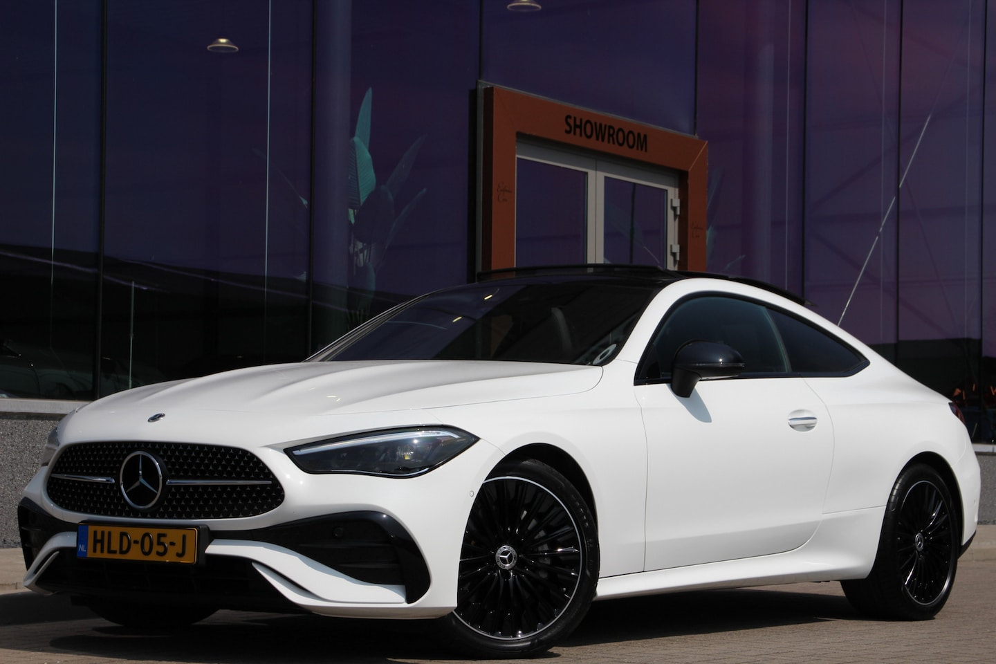 Mercedes-Benz CLE Coupé - 200 AMG Line | Pano. dak | Night pakket | - AutoWereld.nl