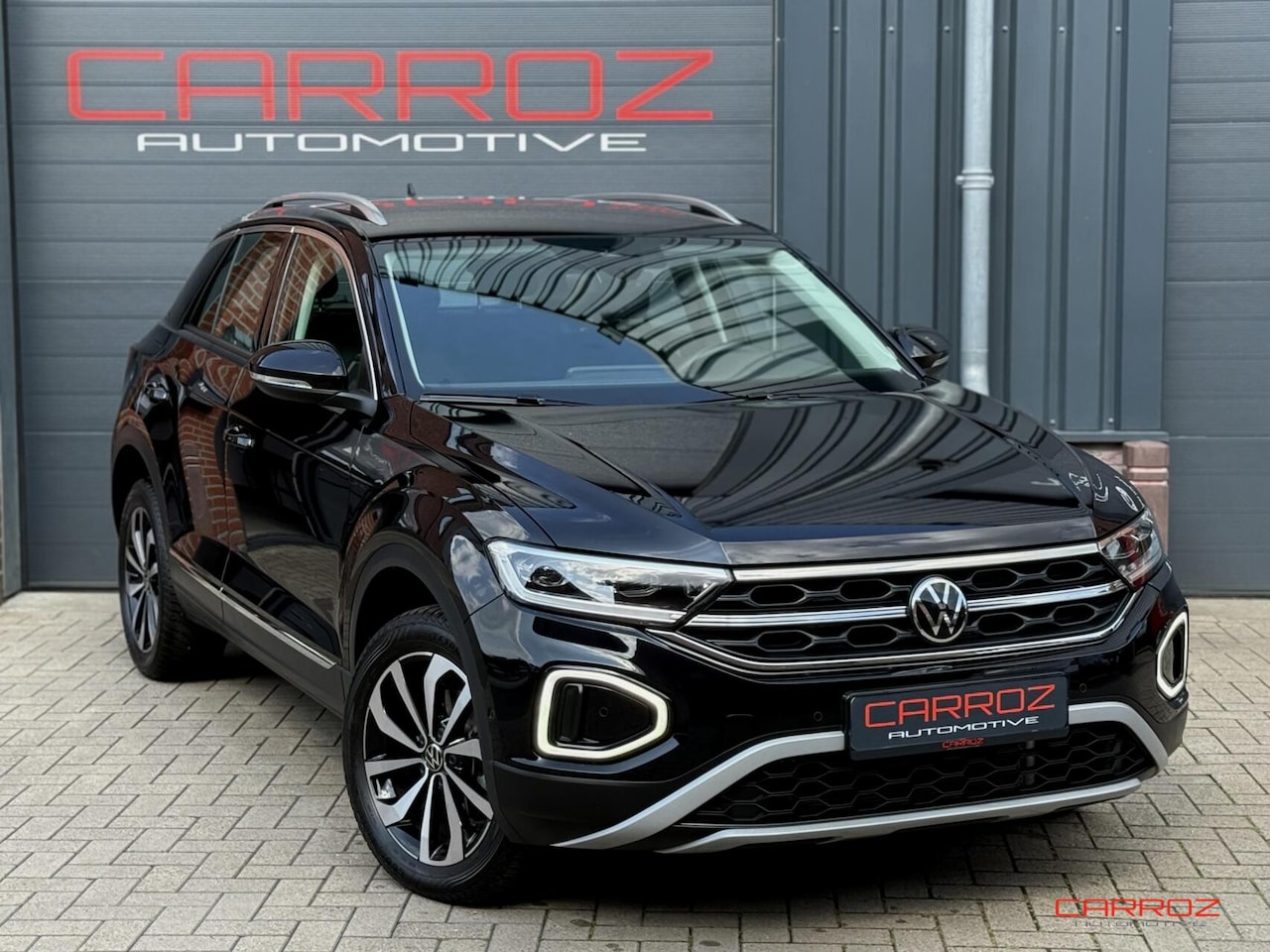 Volkswagen T-Roc - 1.5 TSI Style Camera ACC Trekh. CarPlay IQ Navi - AutoWereld.nl