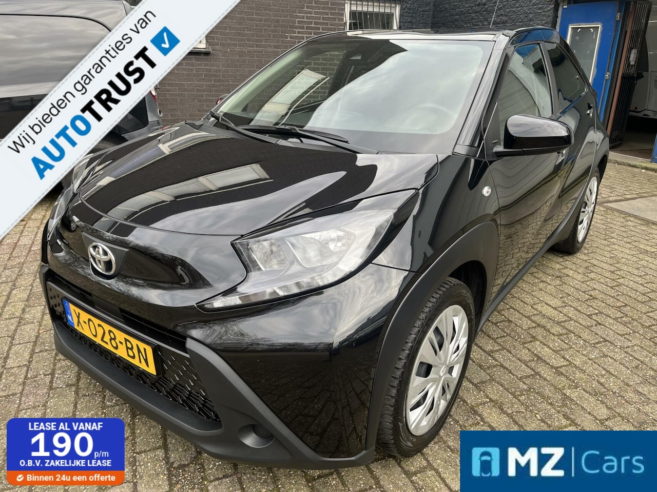 Toyota Aygo X - 1.0 VVT-i MT play 1.0 VVT-i MT Play - AutoWereld.nl