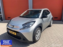 Toyota Aygo X - 1.0 VVT-i MT Play