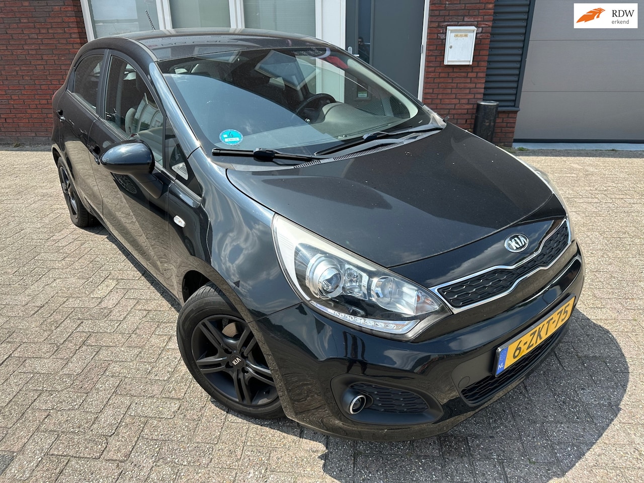 Kia Rio - 1.2 CVVT BusinessLine / Airco / Cruise / 5DRS / NAP - AutoWereld.nl