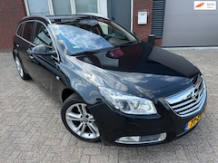 Opel Insignia Sports Tourer - 1.4 Turbo EcoFLEX Cosmo / Navi / Xenon / PDC / Stoelverwarming