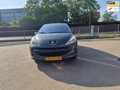 Peugeot 207 - 1.4-16V XT