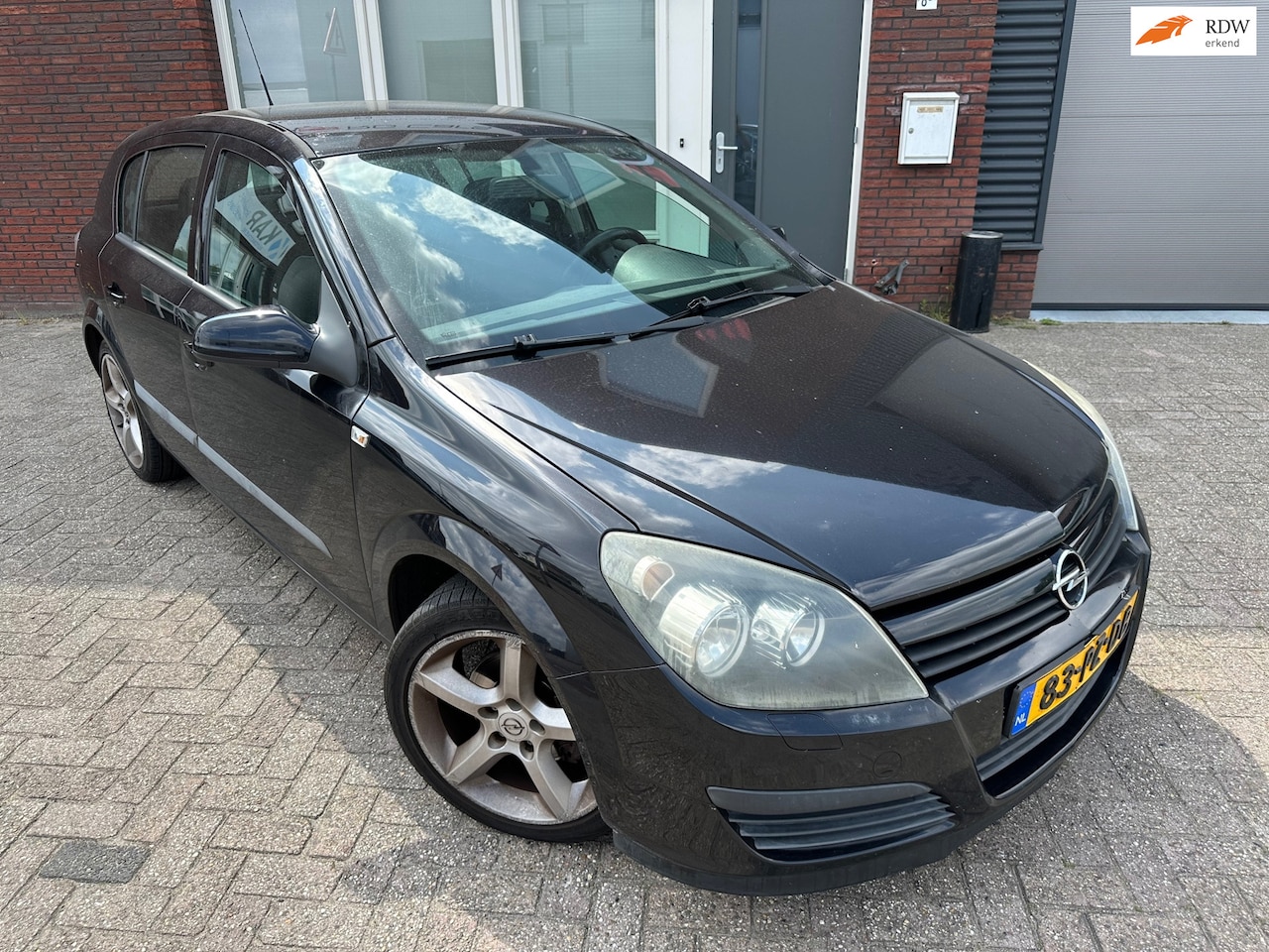 Opel Astra - 1.6 Sport / Airco / 5DRS / LM / Cruise - AutoWereld.nl