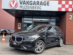 BMW X1 - xDrive25e High Executive // PANO / SCHUIF-KANTEL DAK // NAVI // PDC // ELEKTRISCHE ACHTERK
