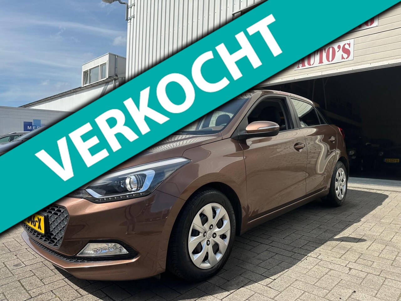 Hyundai i20 - 1.2 HP i-Motion Comfort | Navi | PDC| Airco - AutoWereld.nl