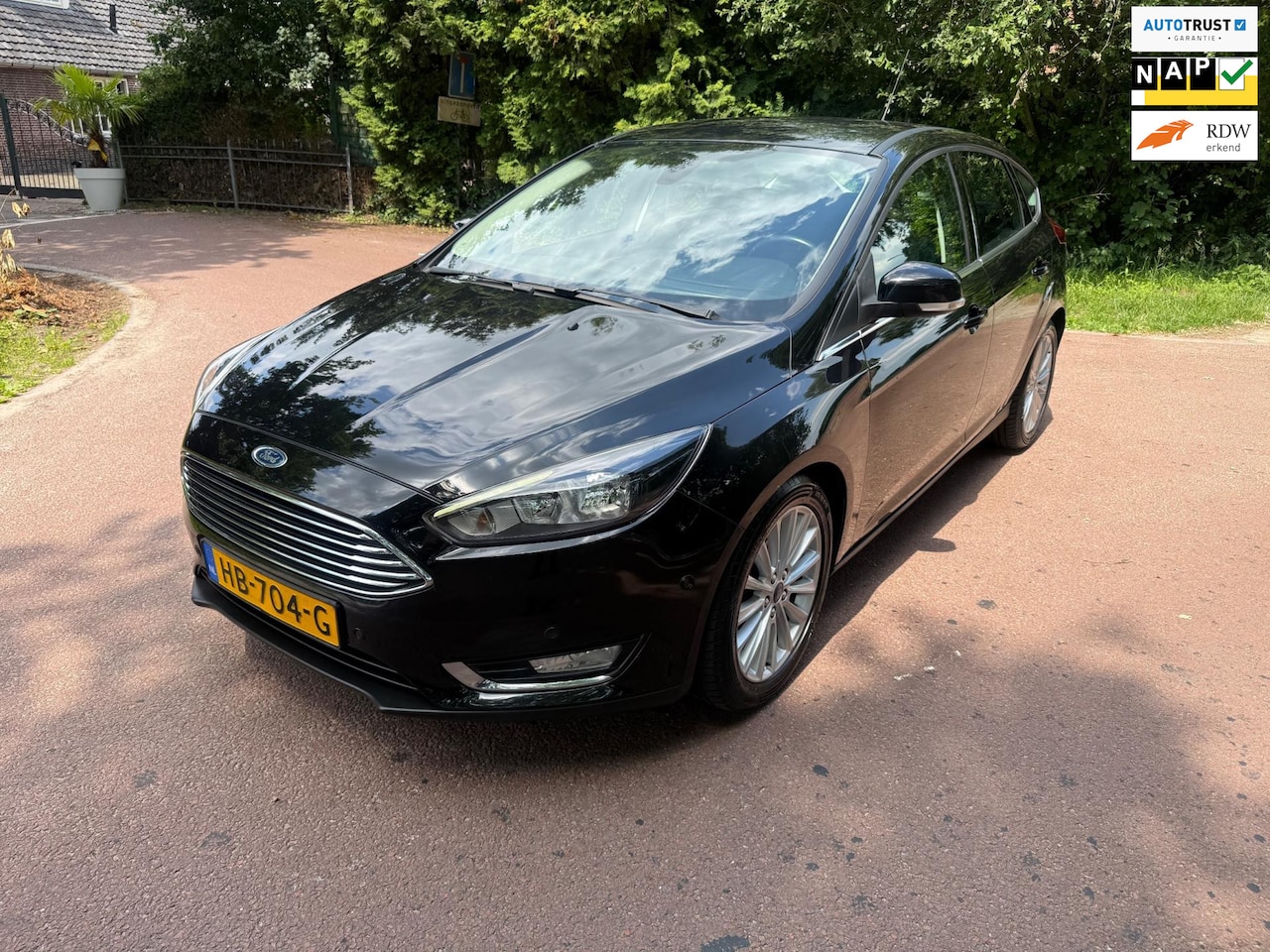 Ford Focus - 1.0 Titanium Edition / Navi / Airco / cruisecontrol / NAP - AutoWereld.nl
